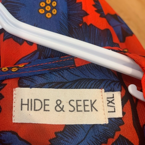 Hide & Seek dress, size L/XL, fits more like a large but is very forgiving. - Picture 5 of 6